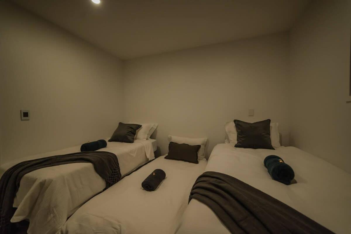 Stones Throw From The Stadium & Hot Tub Крайстчърч Екстериор снимка